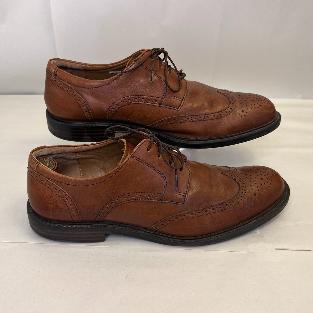 Johnston & Murphy Wing Tip Oxfords - Picture 3 of 8